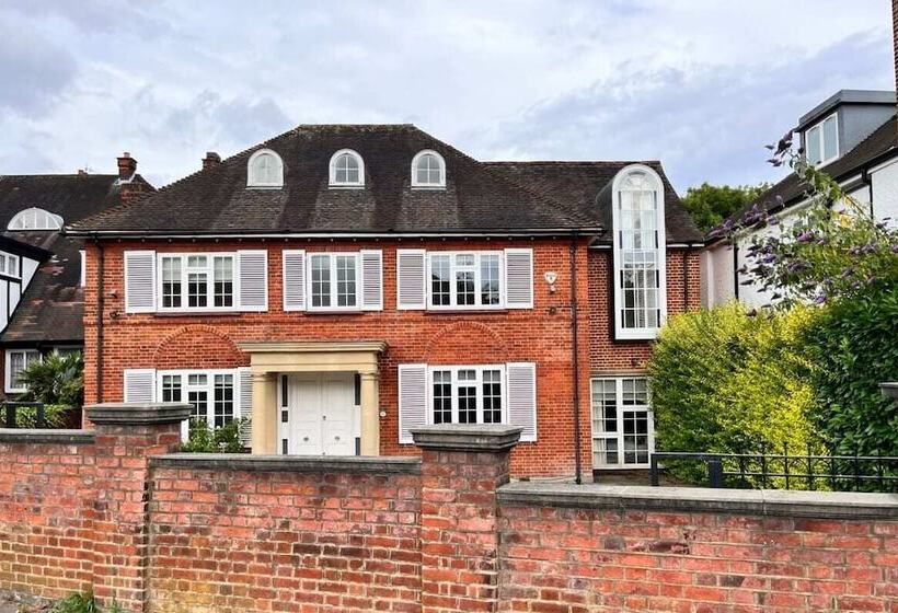 The Hanger Hill Park Escape Spacious 4bdr House With Garden