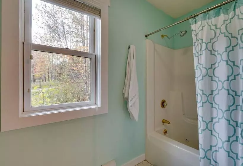 West Dover Family Home W/ Game Room & Home Theater