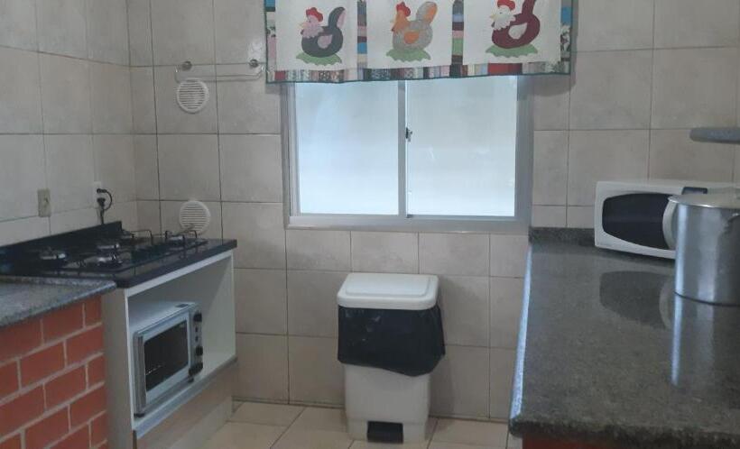 호스텔 Pousada Vera Lucia