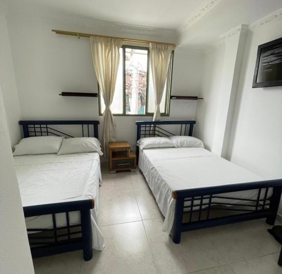 בית מלון כפרי California Tropical