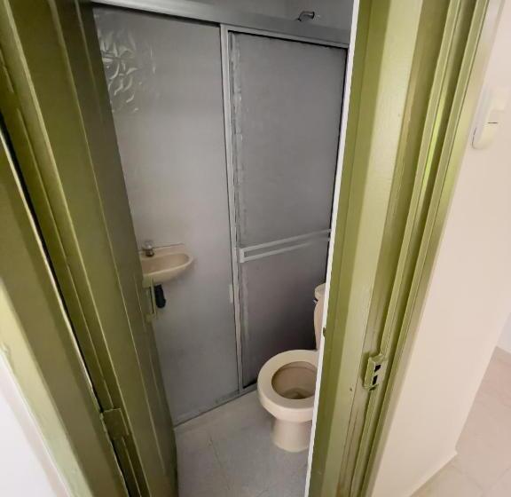 בית מלון כפרי California Tropical