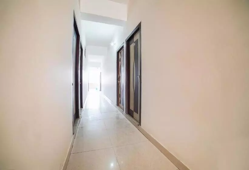 ホテル Oyo Star Guest House