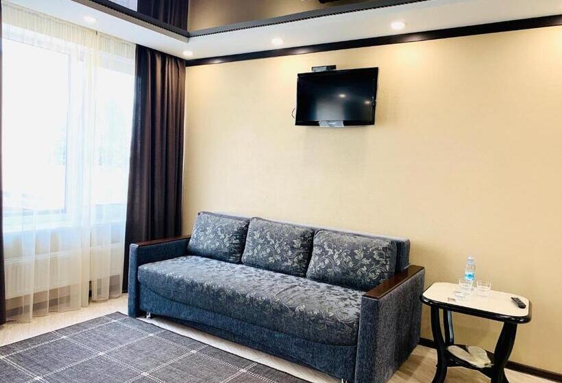 בית מלון כפרי Restaurant Complex Relax