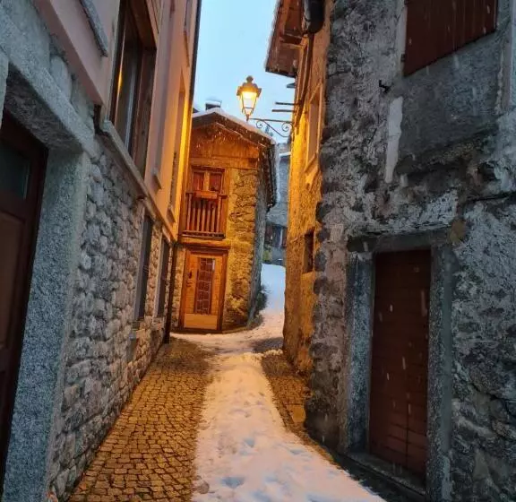 Hotelli Ristorante Bucaneve