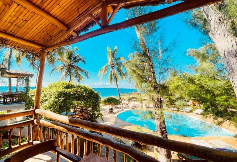 هتل Vovo Telo Lodge