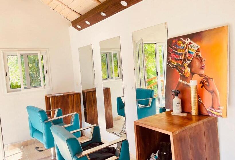 هتل Vovo Telo Lodge