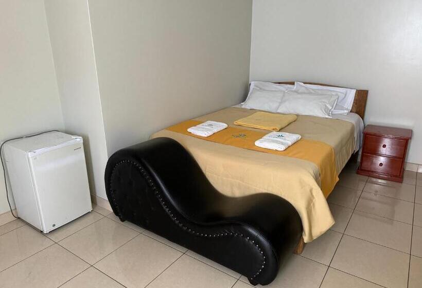 Illari Wari L   Hotel Sauna