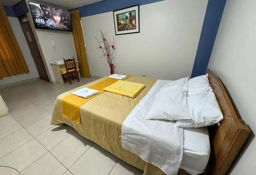 Illari Wari L   Hotel Sauna