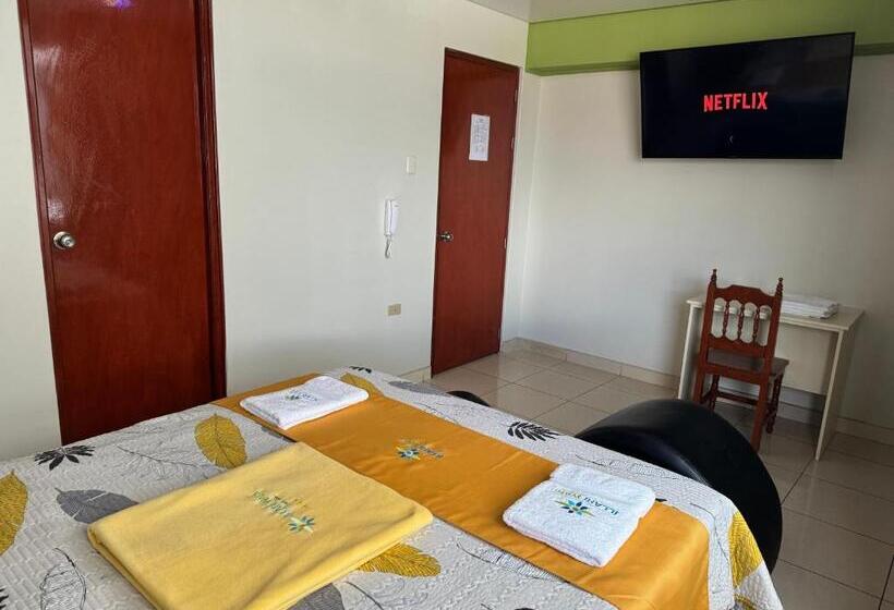 Illari Wari L   Hotel Sauna