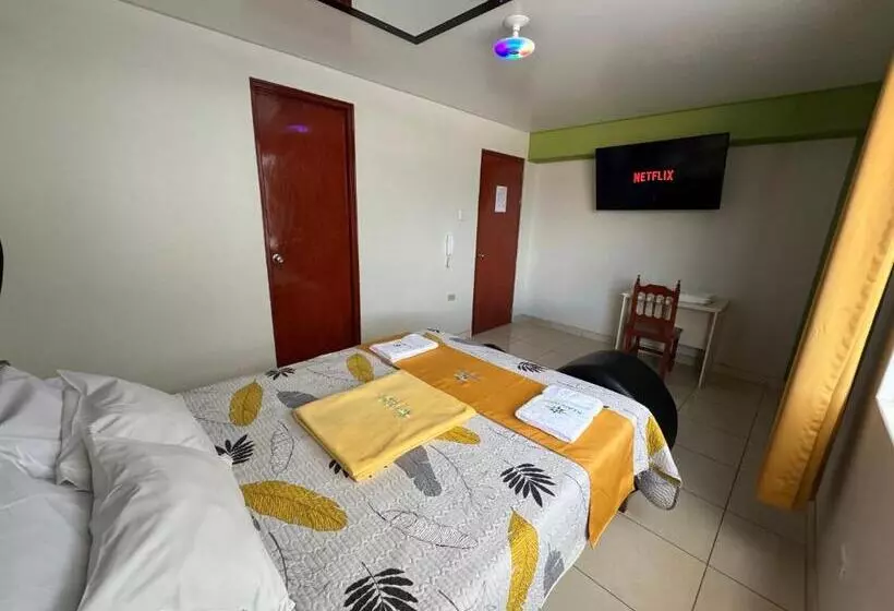 Illari Wari L   Hotel Sauna