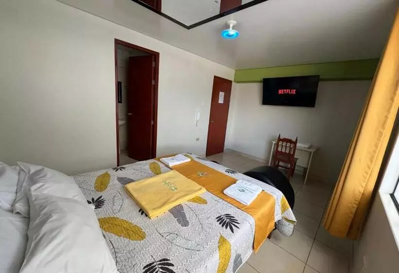 Illari Wari L   Hotel Sauna