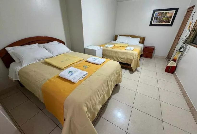Illari Wari L   Hotel Sauna