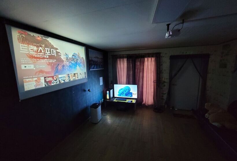 Jun Live Pension In Gangwha