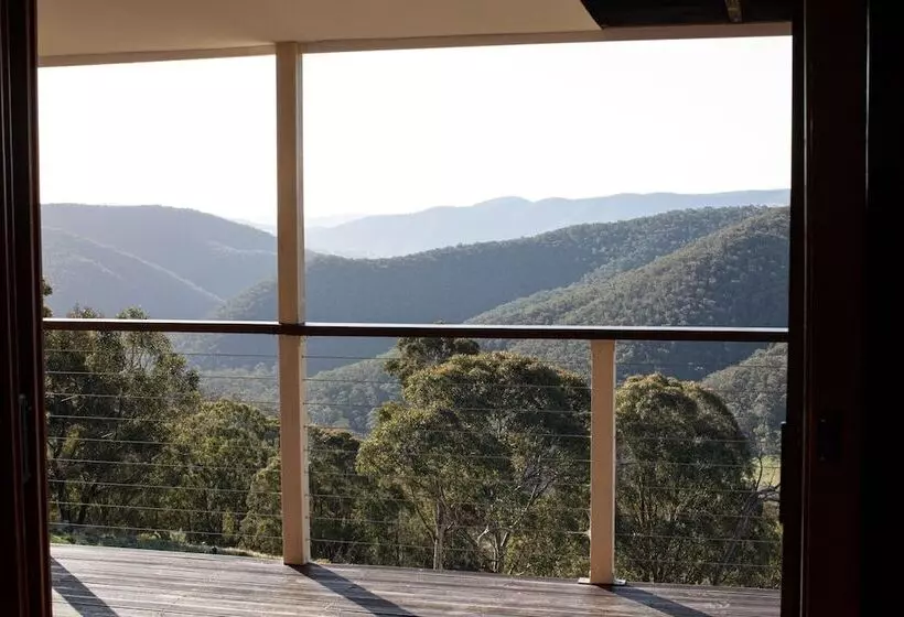 リゾートホテル Turon Gates   Mountain Retreat