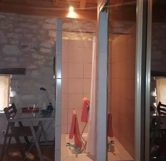 Aamiaismajoitus (B&B) Chez Yvette & Shoji