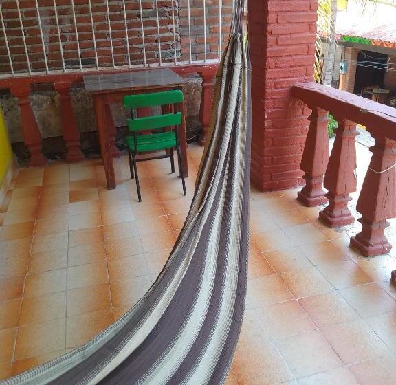 فنادق الكبسولة Villa Del Angel