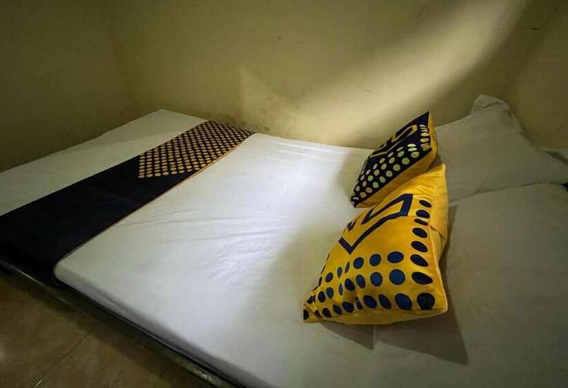 فندق Spot On 93621 Kost Bu Tutik Syariah