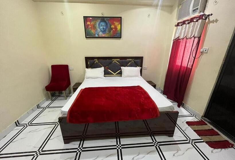 ホテル Tara Villa