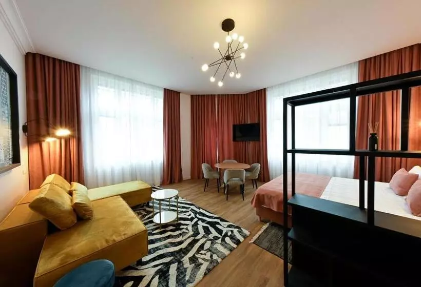 Leda Residence