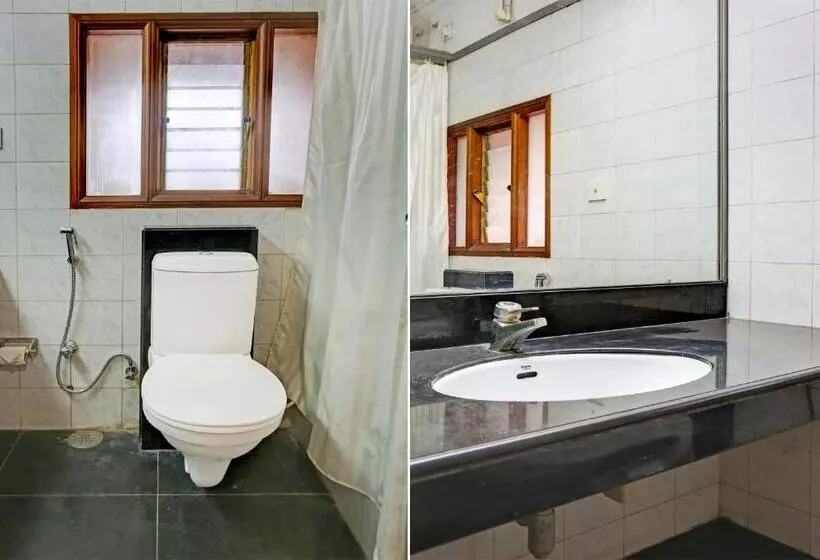 Collection O Hotel Khalsa Palace