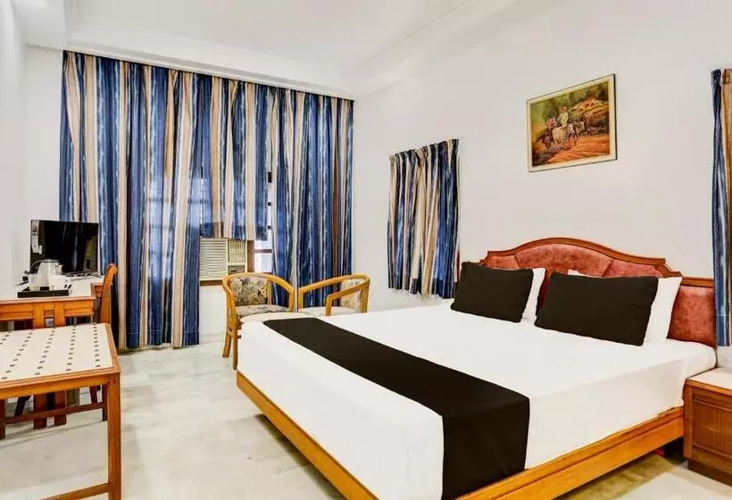 Collection O Hotel Khalsa Palace