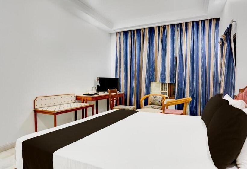 Collection O Hotel Khalsa Palace