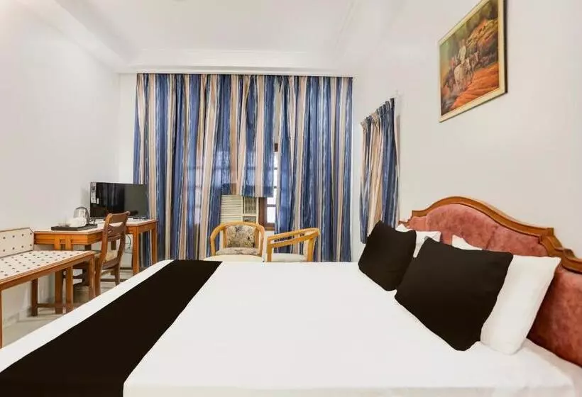 Collection O Hotel Khalsa Palace