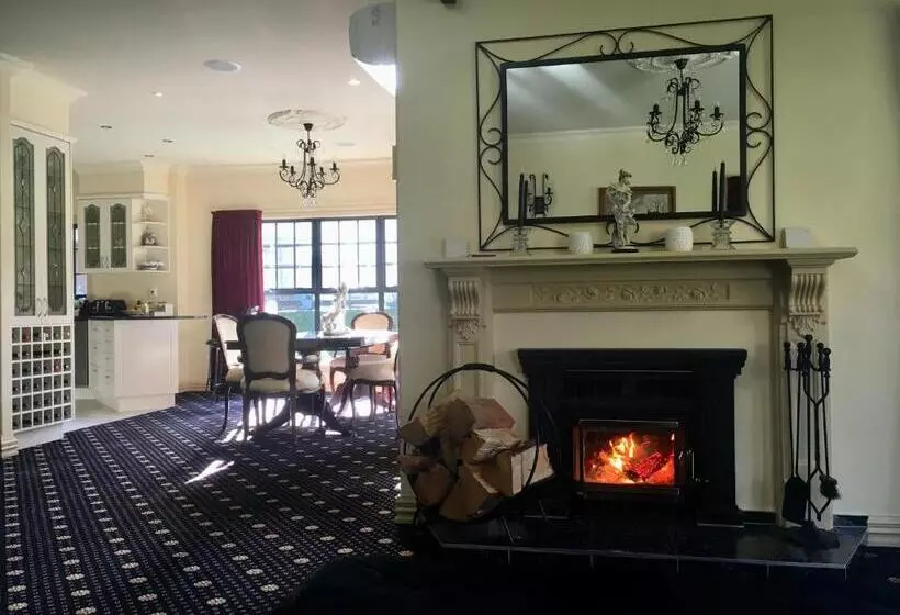 Fontainebleau Luxury B&b