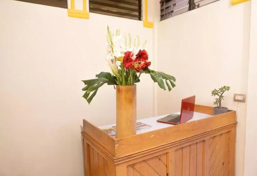 هتل Los Manantiales