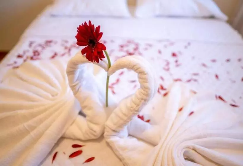 هتل Los Manantiales