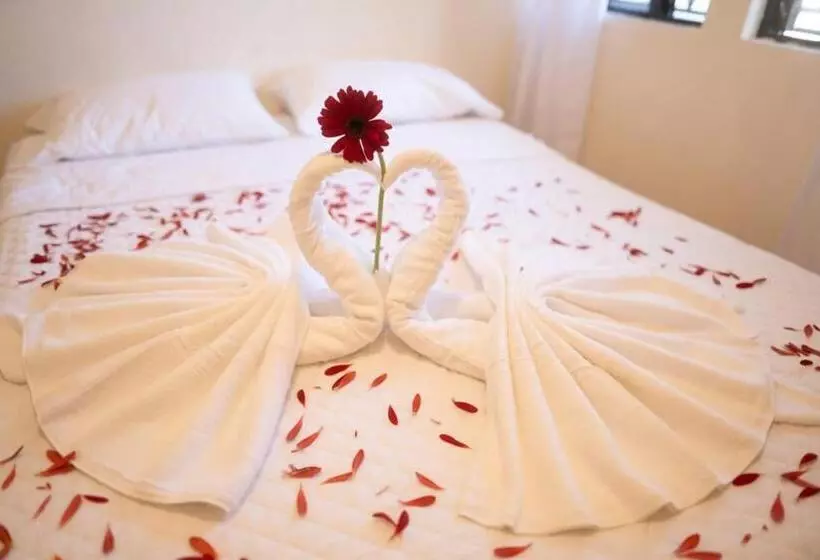 هتل Los Manantiales