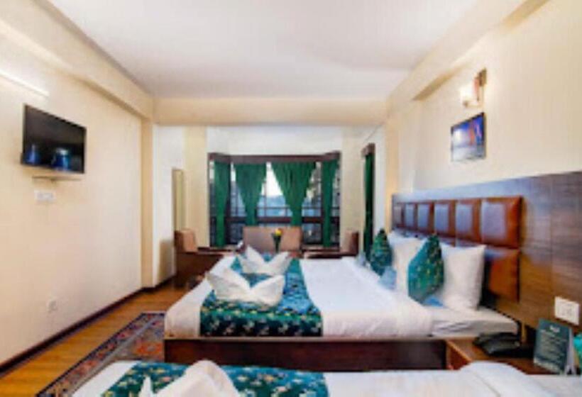 Hotel Muscatel Bhumsang Darjeeling