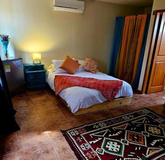 پانسیون Bliss House Cielo