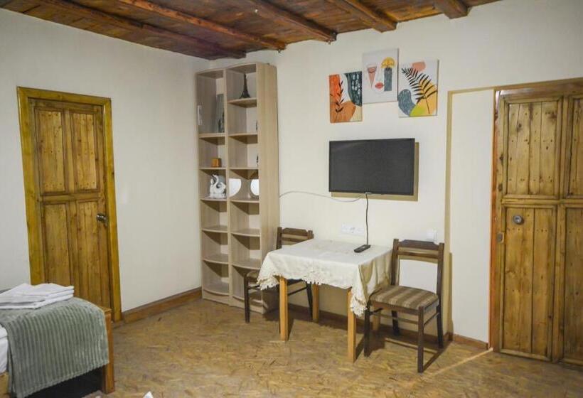 پانسیون Eleven 11