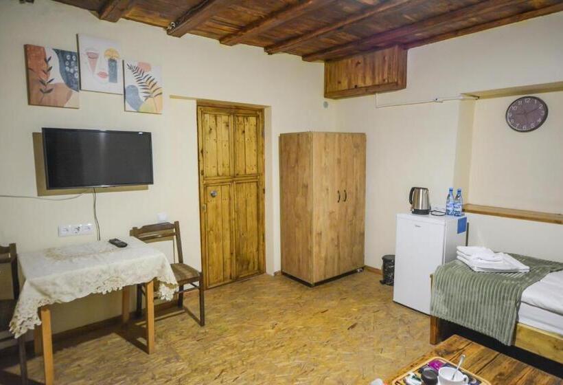 پانسیون Eleven 11