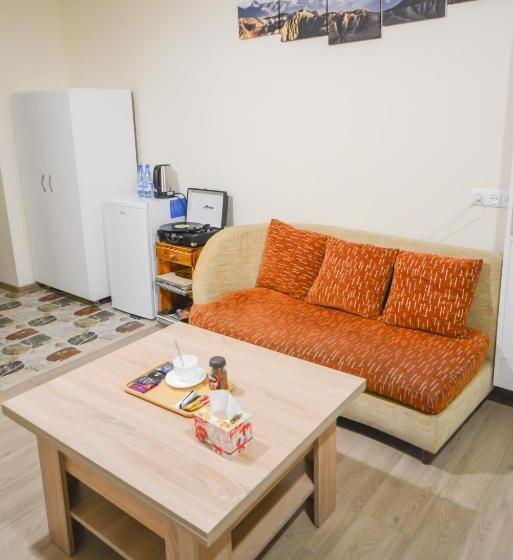 پانسیون Eleven 11