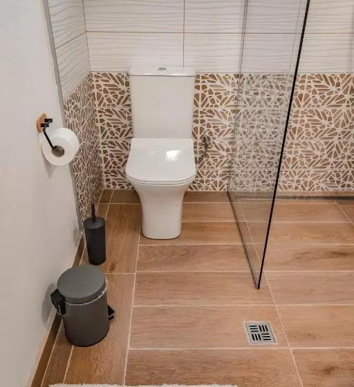 Majatalo July S Guest House