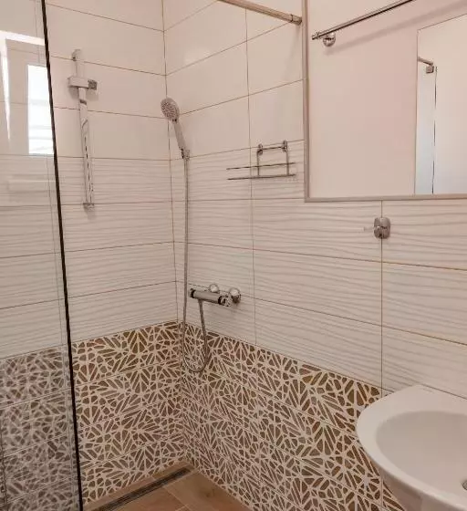 Majatalo July S Guest House