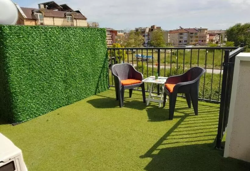 Majatalo July S Guest House