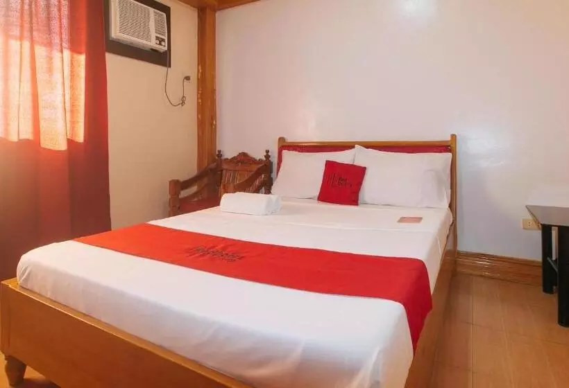 Reddoorz @ Farm Side Hotel Laoag City