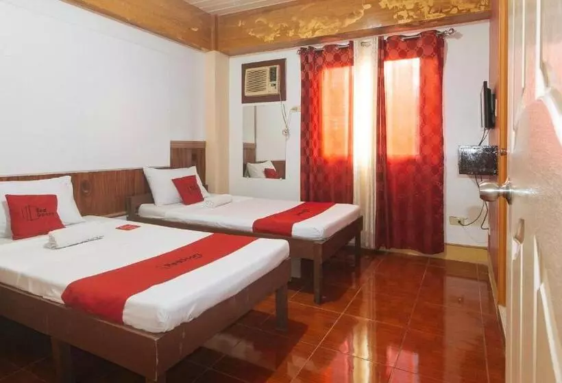 Reddoorz @ Farm Side Hotel Laoag City