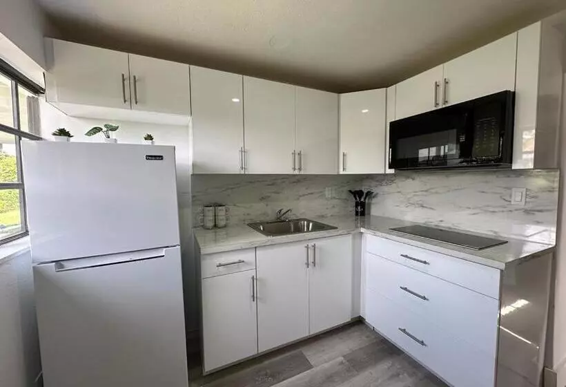 ベッドアンドブレックファースト Private Suite Close To Kendall Hospital And Fiu