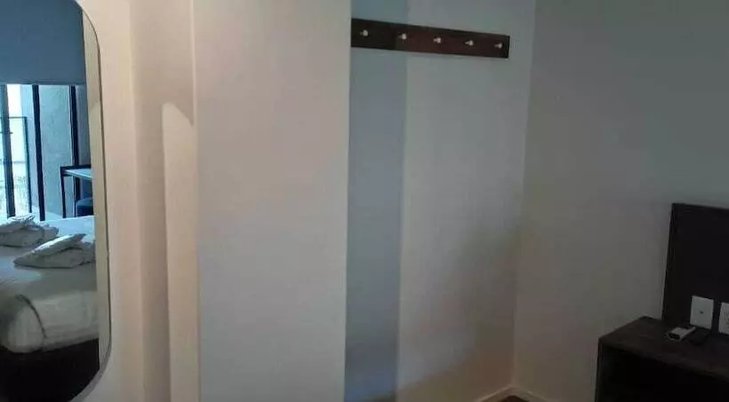 هتل Alt Urbana