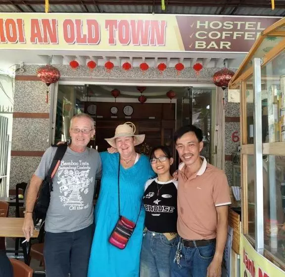 هتل Hoian Old Town Hostel