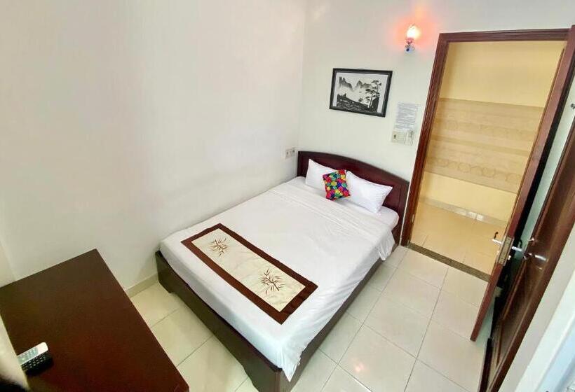 هتل Hoian Old Town Hostel