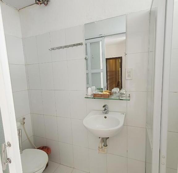 هتل Hoian Old Town Hostel