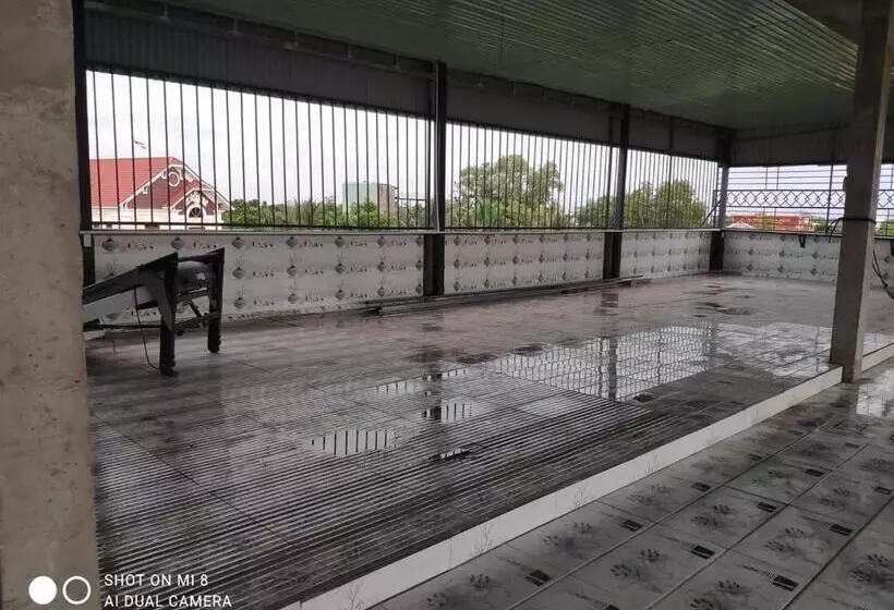 هتل Nhà Nghỉ Hoa Dũng