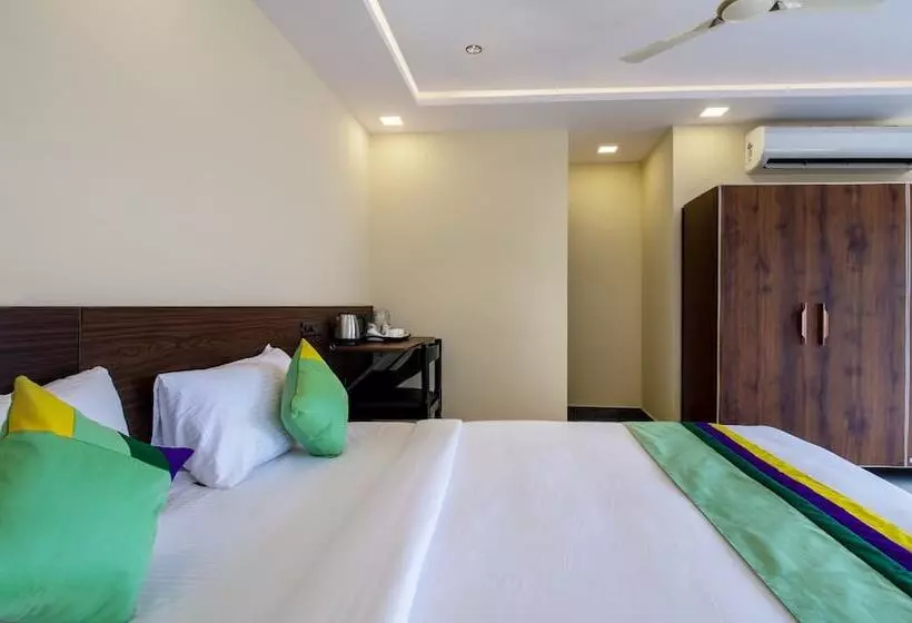 Hotelli Treebo Jaguar Comforts, 3 Kms From Mahatma Gandhi Park