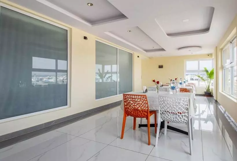 Hotelli Treebo Jaguar Comforts, 3 Kms From Mahatma Gandhi Park