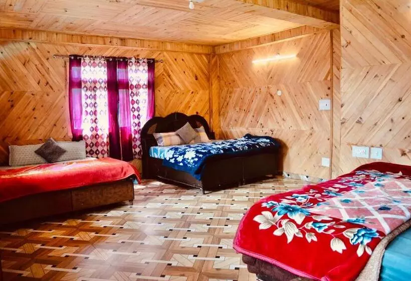 Pahadi Bliss Hostel ,tosh